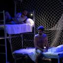 Imagen Off Niemeyer. Here comes your man