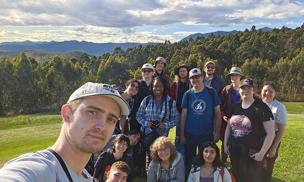 Go to Image El MUJA acoge el curso de Geología de la Universidad de Saskatchewan