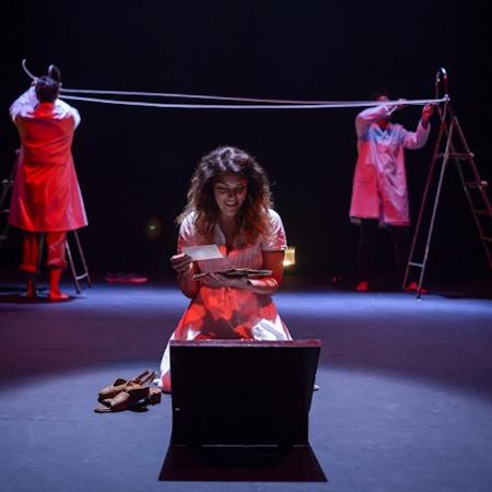 Off Niemeyer. Salto o caída