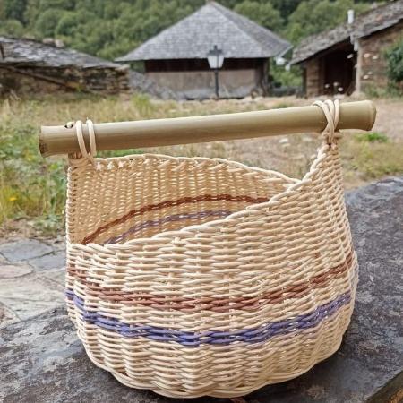 Taller de cestería con Artesanamente